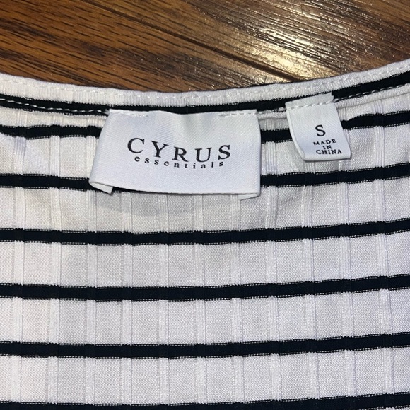 Cyrus Essentials Ribbed Striped Baby Tee - Picture 2 of 3